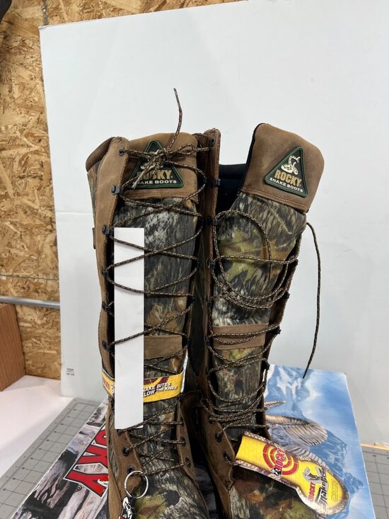 Rocky Prolight Snakeproof Boots Men’s Size Sz. 8 Waterproof Camo Hunting New